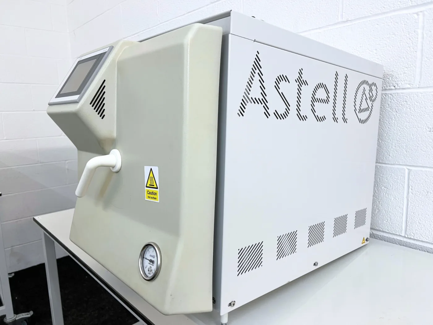 Astell AMB230BT65 Autoclave - 4