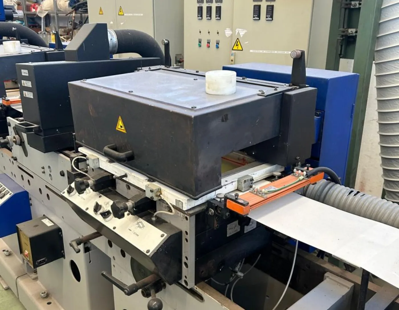 GALLUS T 180 S – 5-Colour Flatbed Screen Printing with Hot Foil and Die-Cutting - 6