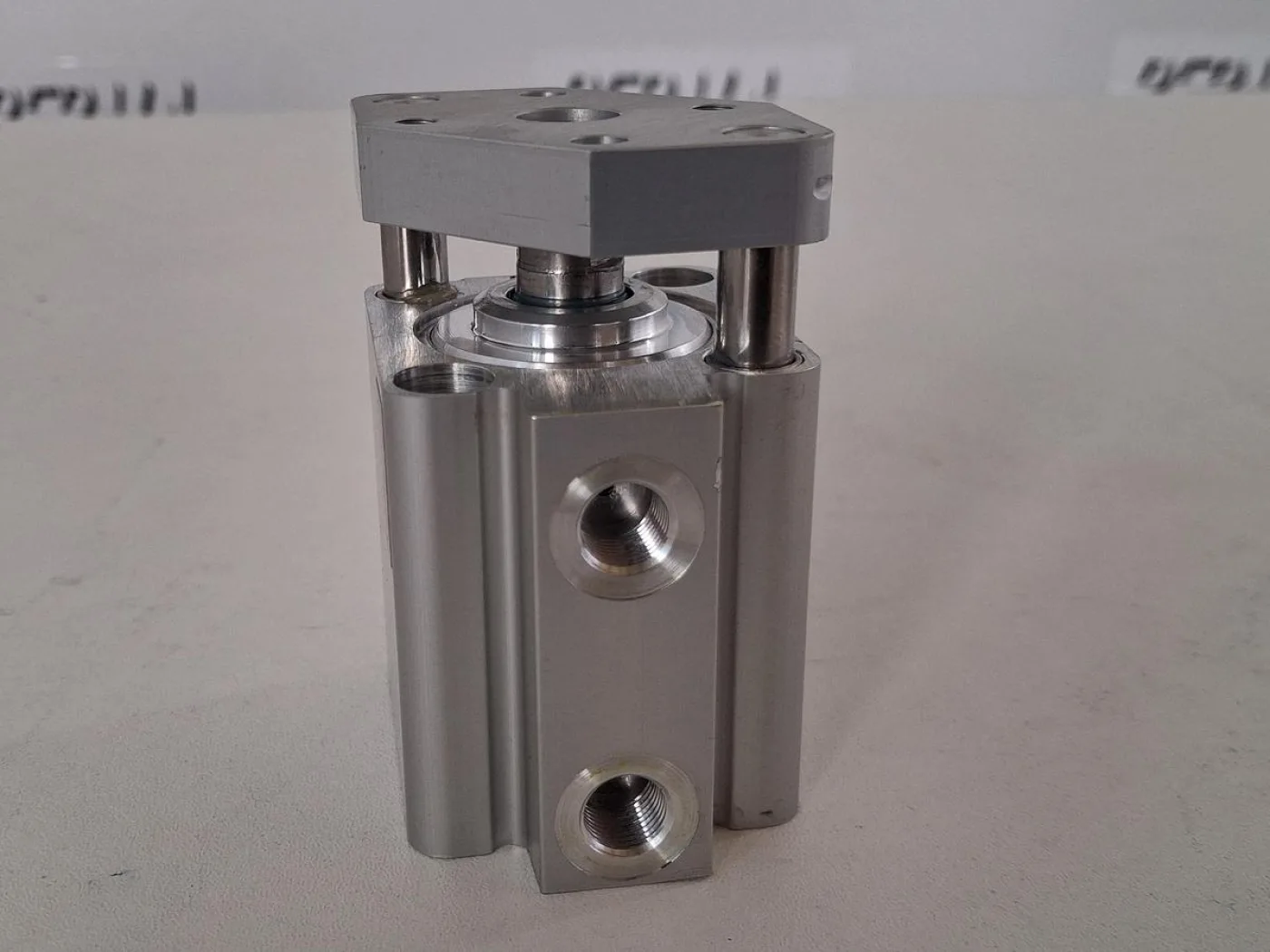 Aventics KHZ-DA-032-0020-0 Compact-Pneumatikzylinder - 3