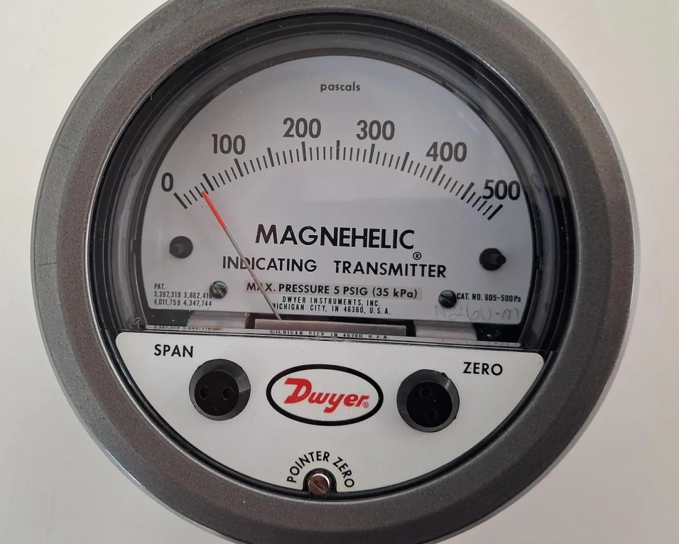 Dwyer Magnehelic Indicating Pressure Transmitter - 2