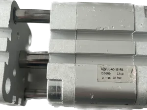 Festo Kompaktzylinder ADVUL-40-15-P-A