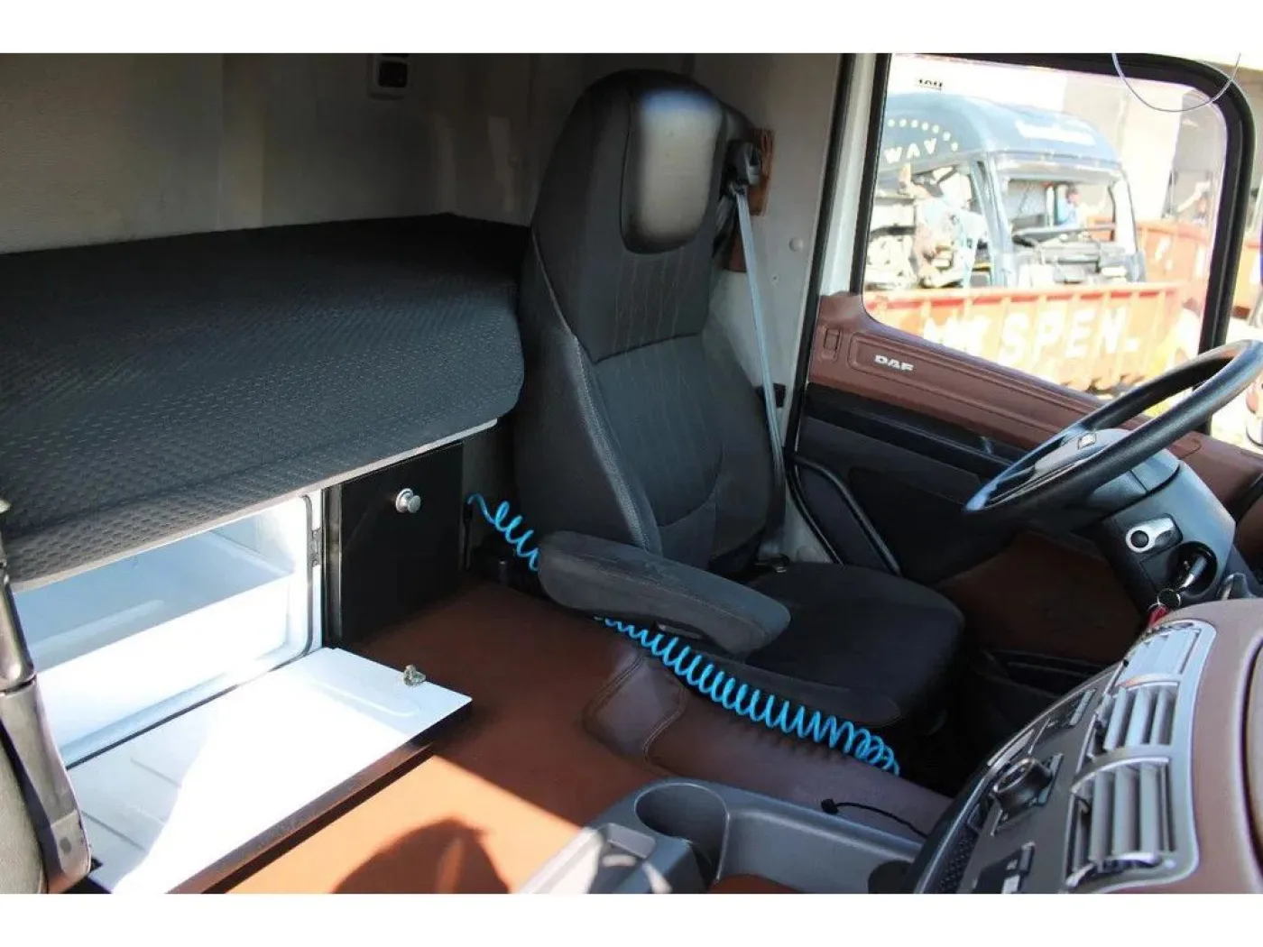 DAF CF 370 FA 370 + euro 6 + ssc + full option - 7