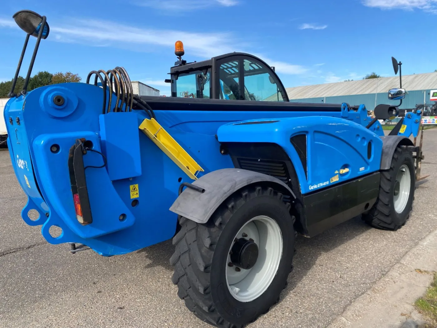 Genie GTH- 4018 - 8