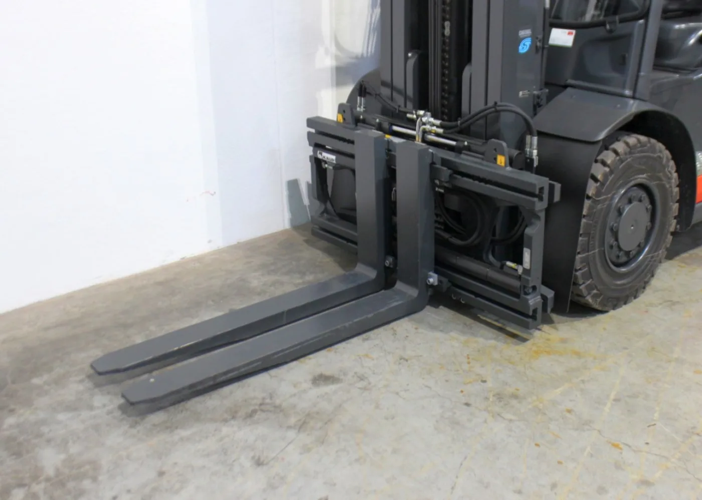 Frontstapler Linde H 40 D/600 1204-01 (2023) - 5