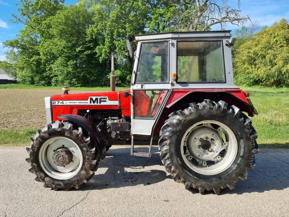 Massey Ferguson - 274S