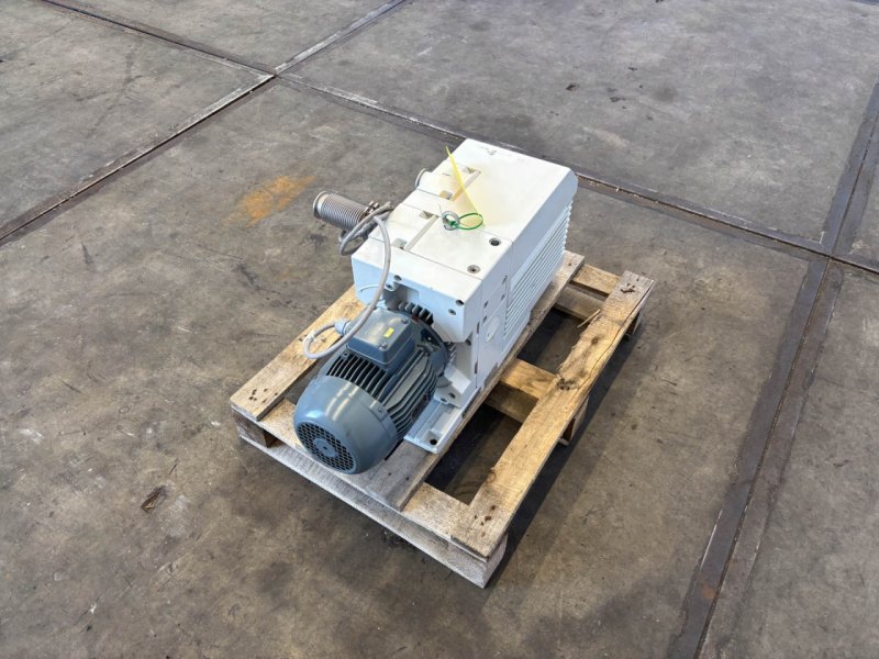 Trivac D65B - Vacuum pump