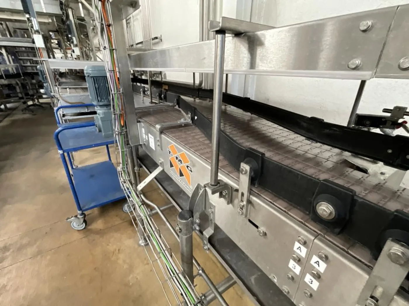 TMG Automated Verpackung TMG Automated Verpackung Förderband Belt from Depalletiser to Flasche Abfüllung Machine - Line 5 - 5
