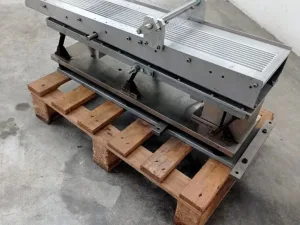 ALIMENTATORE VIBRANTE PER COMPRESSE