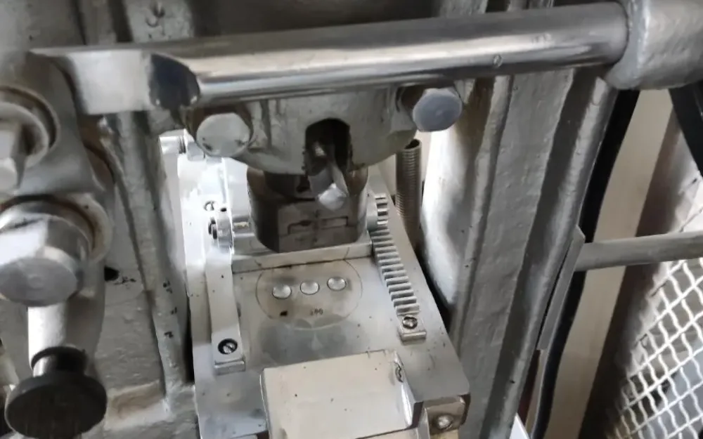 USED BONALS BMT COMPRESSING MACHINE