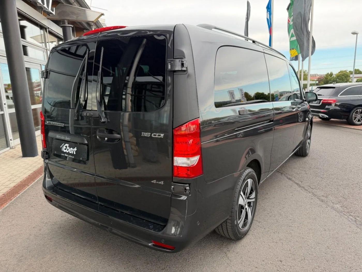 Mercedes Benz Vito 116 CDI 9G 4x4 Tourer Extral AHK2,5 Stdh - 4