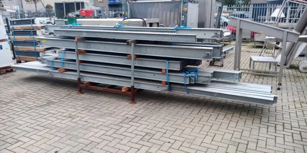 IPE beams and columns