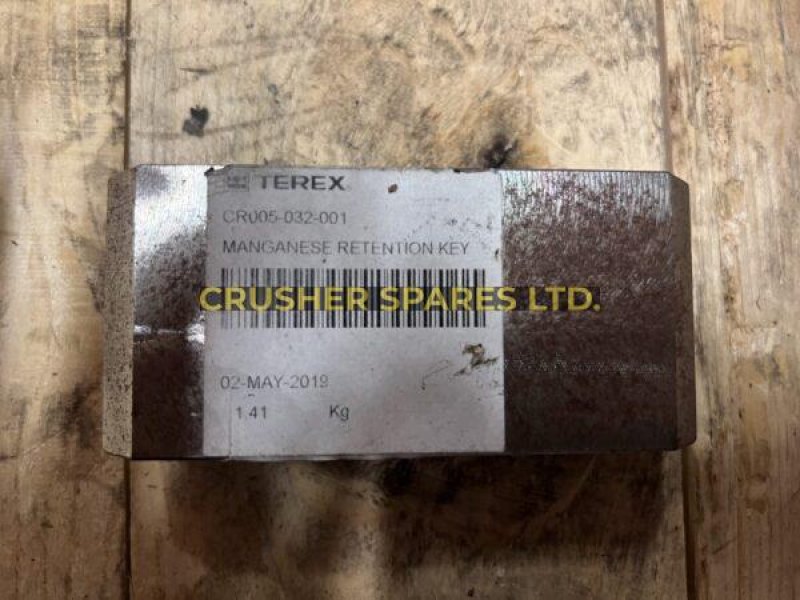 CR005-032-001 | Manganese Retention Key | Terex® / Pegson® |
