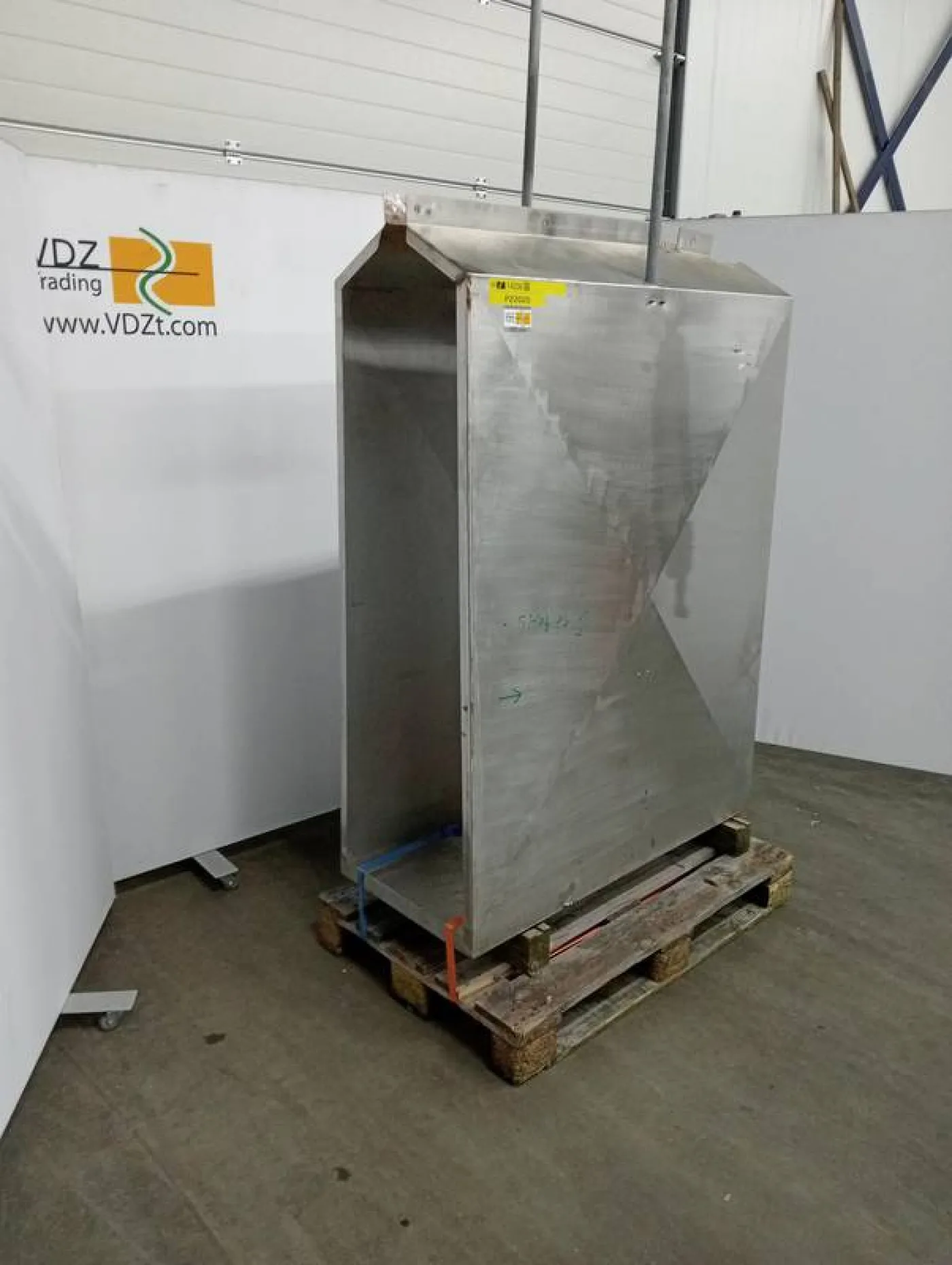 Sterilizer cabinet - 1