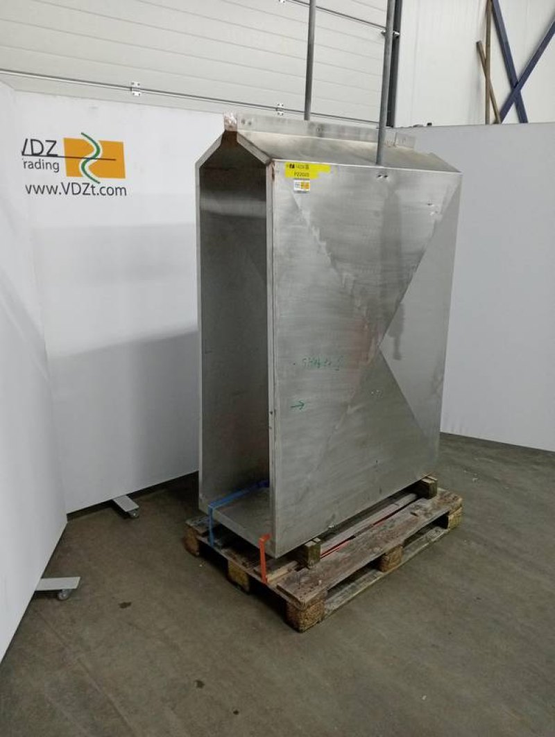Sterilizer cabinet