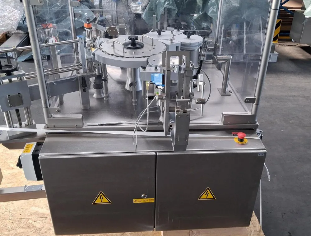 Inova Pharma Systems ESK321 Etikettier- und Rundtaktsystem