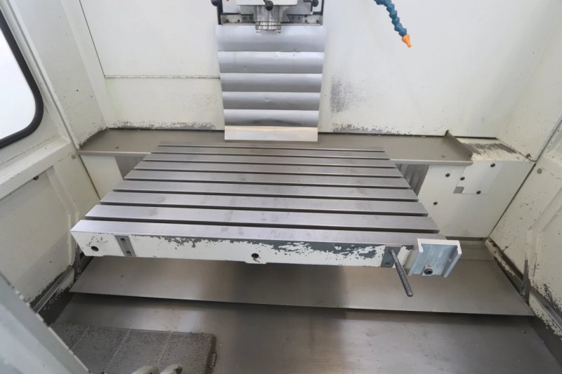 017254 - MIKRON UME 560