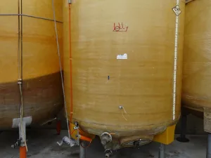 FIBERGLASS TANK , VARIABLE CAPACITY TANK CMP, CAPACITY HL 70 ABOUT, SECOND-HAND EQUIPMENT