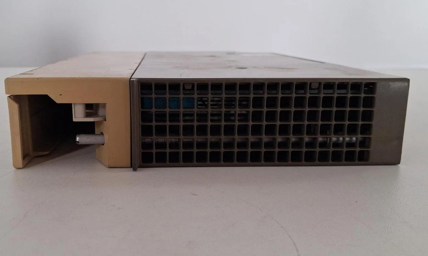 Siemens SIMATIC S5 6ES5 458-7LB11 Digital Output Module - 1