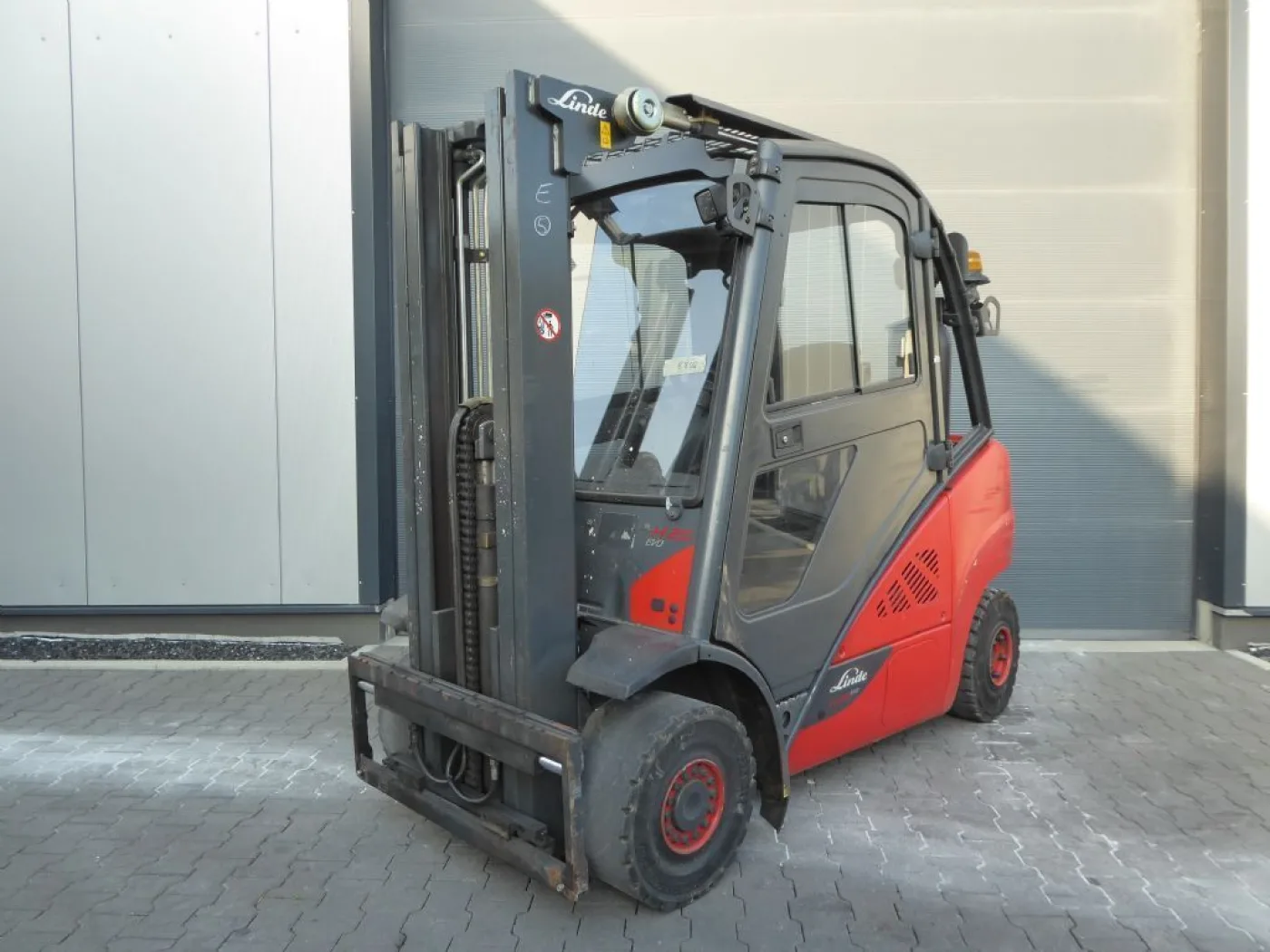 Linde H25T-02 - 1