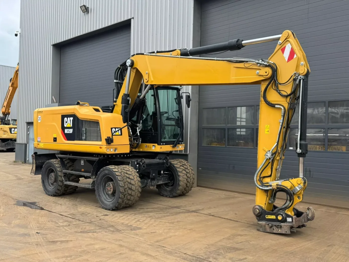 Caterpillar M320F - 7