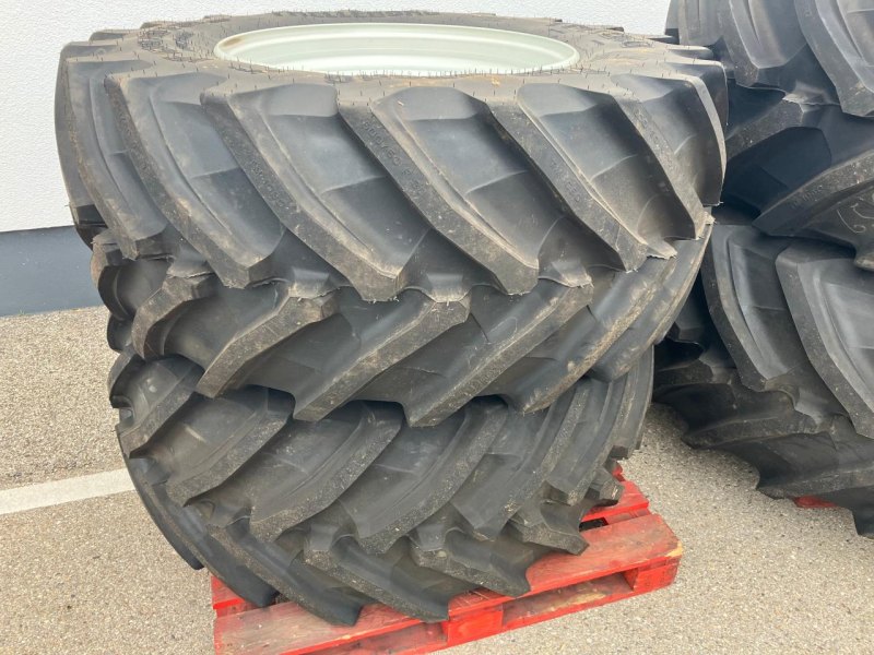Zubehör Trelleborg Kompletträder 600/60R30 u. 710/60R42 TM 1060