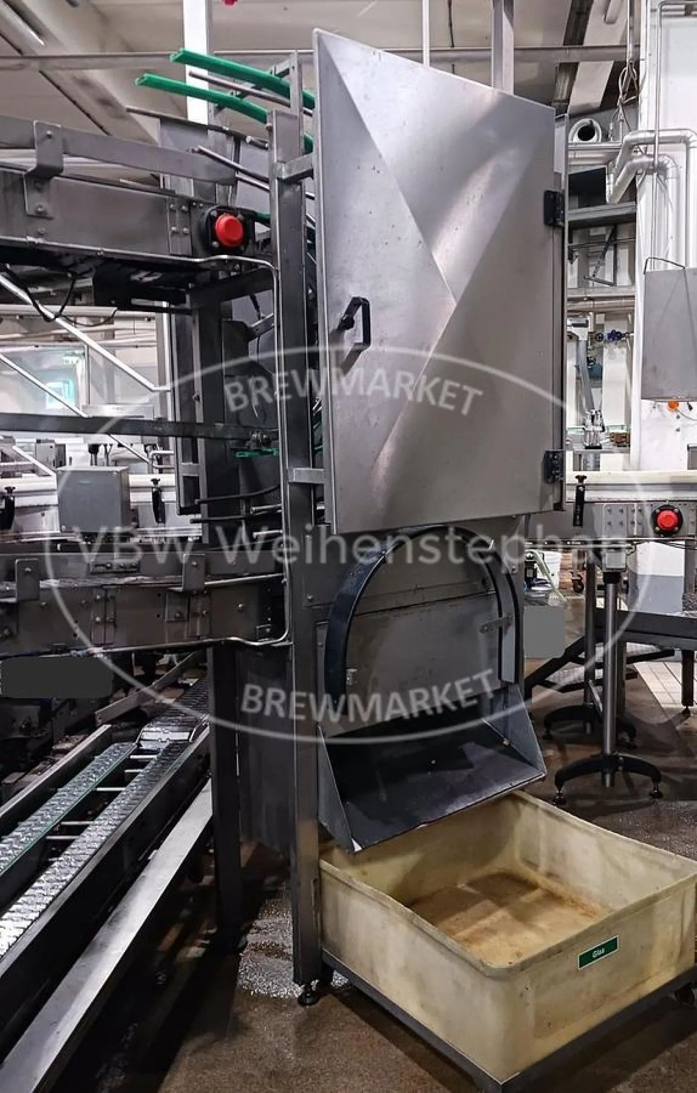 Crate cleaning system - 5