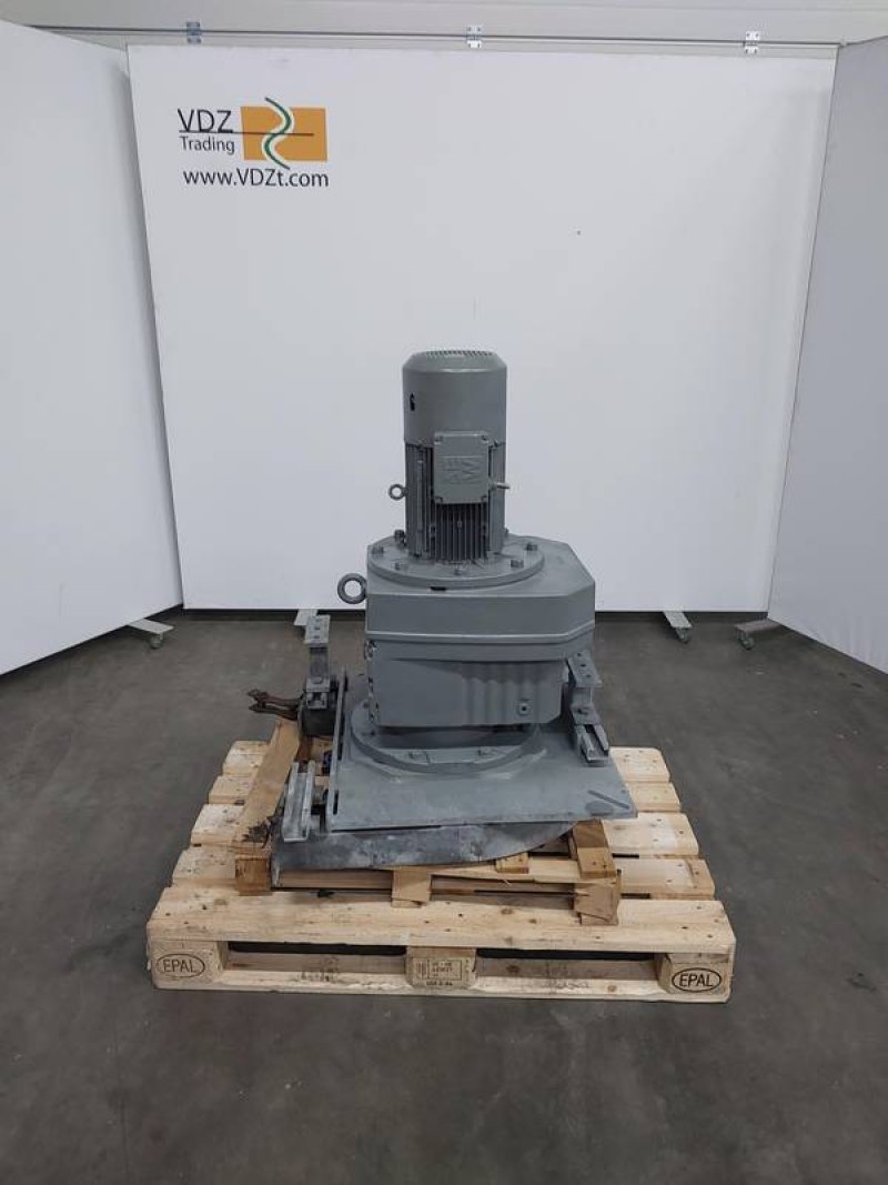 Drivewheel for birail conveyor