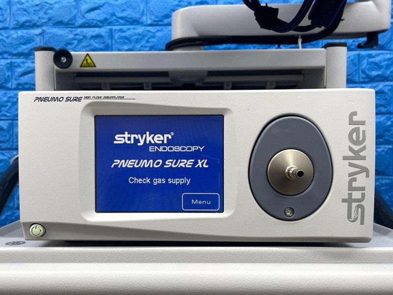 Stryker 1588 Tower, LCD Monitor, YOM: 2017