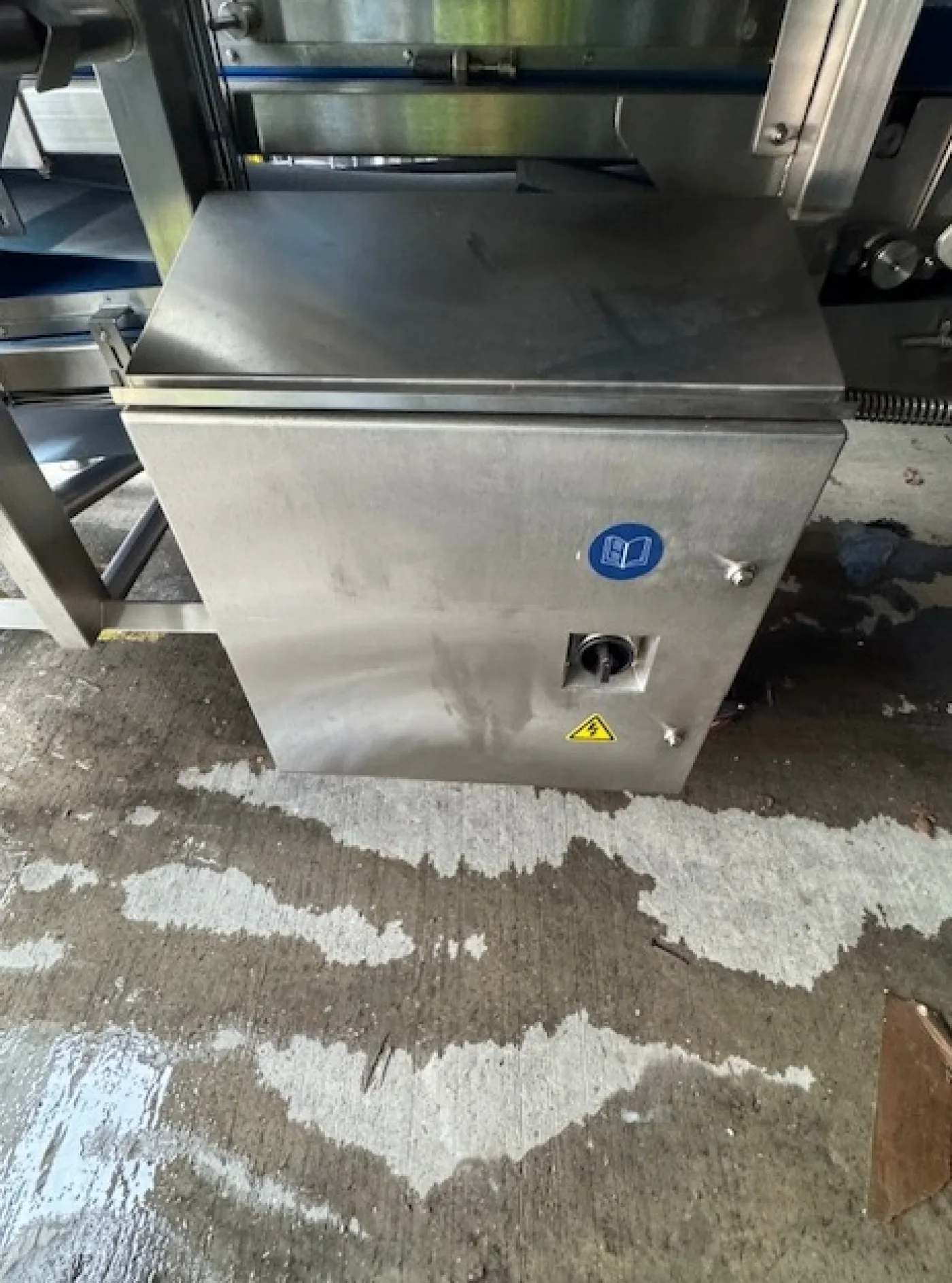 Hiwell Panko Crumbing Machine - 3