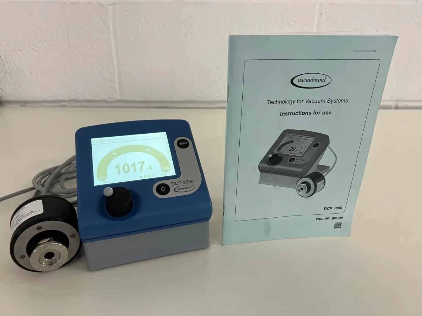 Vacuubrand DCP 3000 Vacuum Gauge - 1
