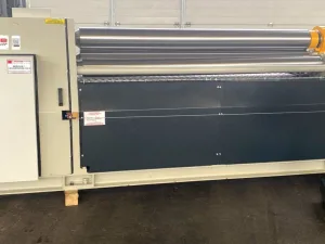 Motorische 4-Walzen Blecheinrollmaschine 4R HMS 1550x130