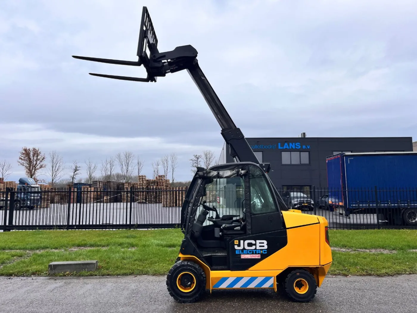 JCB TLT30-19E - 8