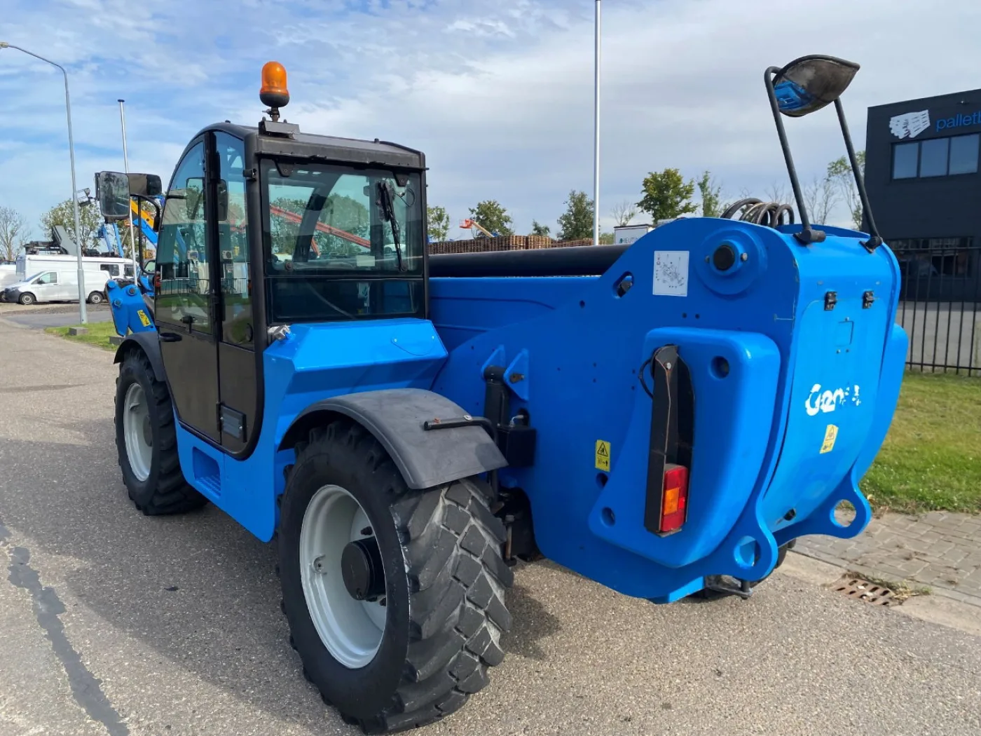 Genie GTH- 4018 - 7
