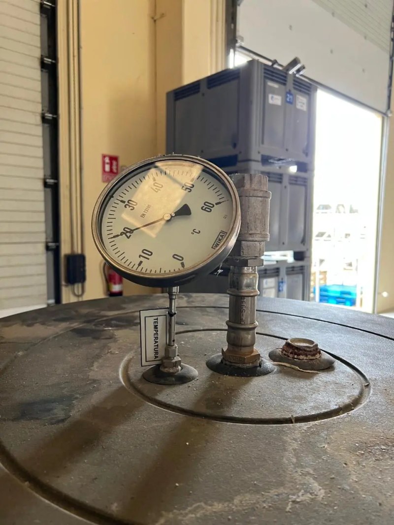 USED SANITARY WATER TANK