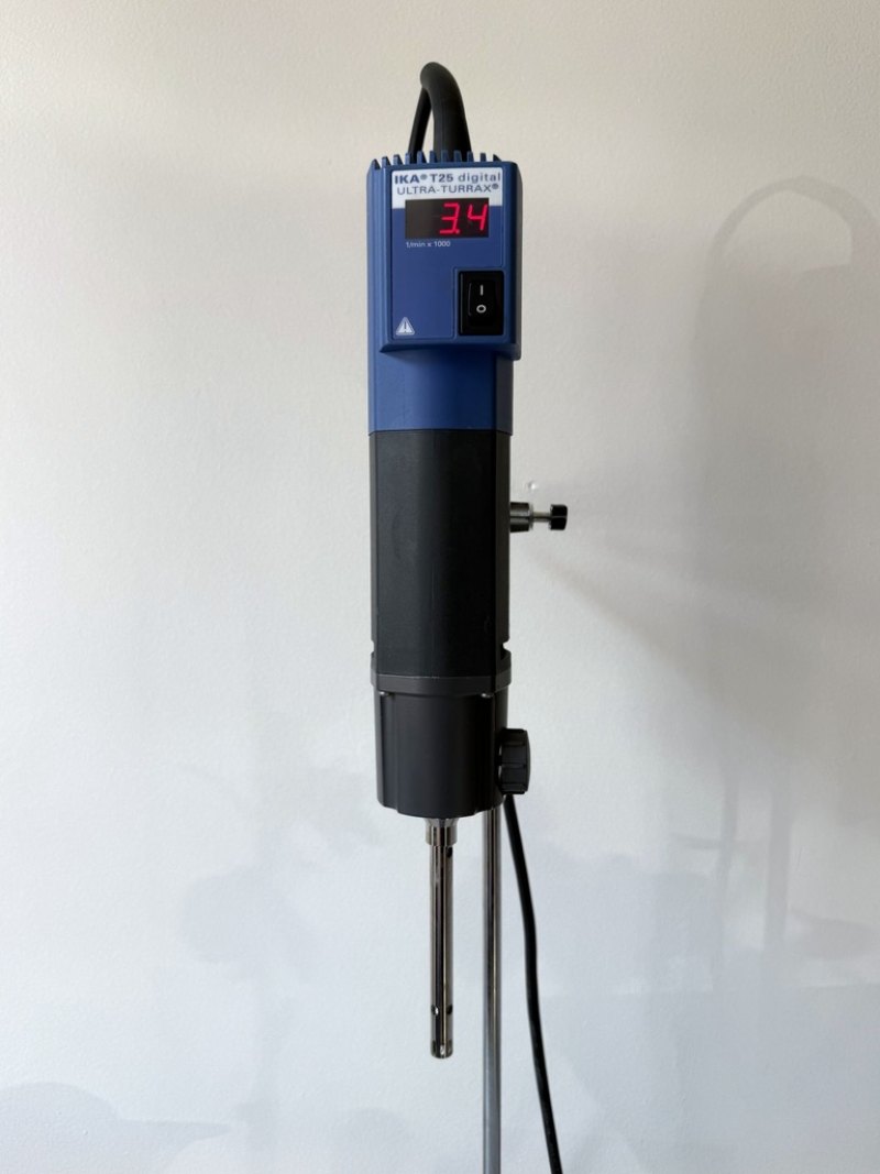IKA T25 Digital met S25N-10G Dispergeer Element