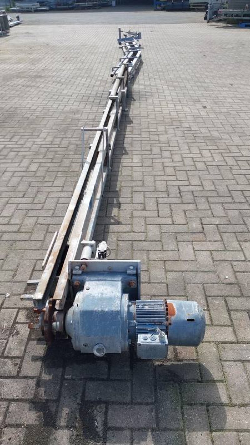Conveyor for organs + heads lift