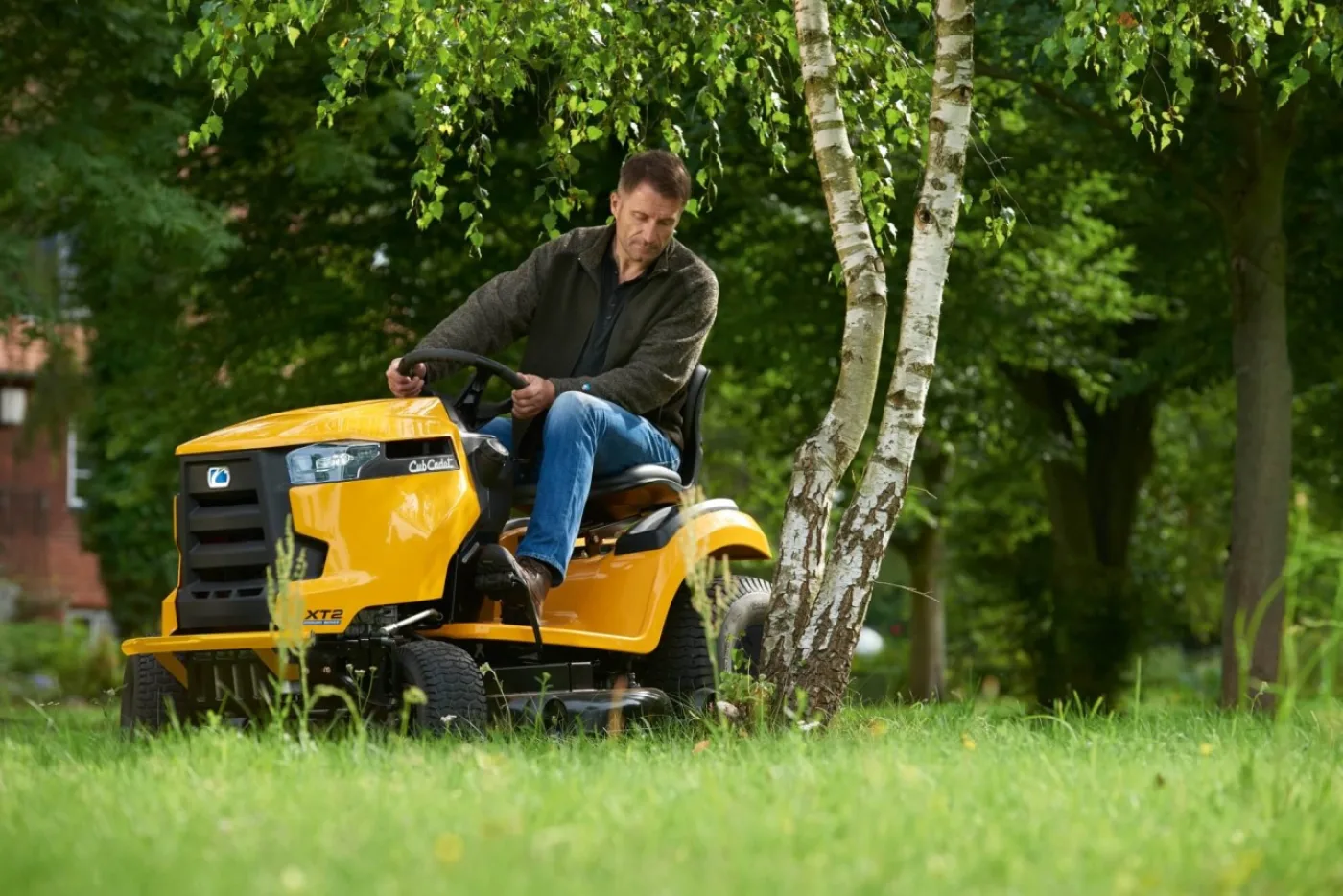 Cub Cadet zitmaaier XT2 QR106 - 2