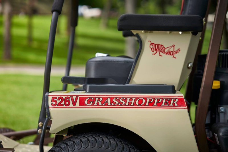Grasshopper zeroturn frontmaaier 526V52