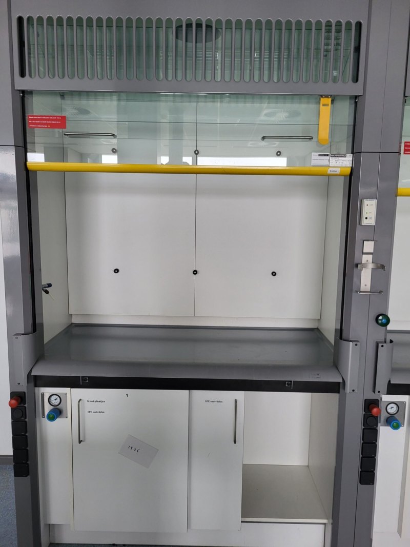 1926 - Used S+B Fumehood (150cm)