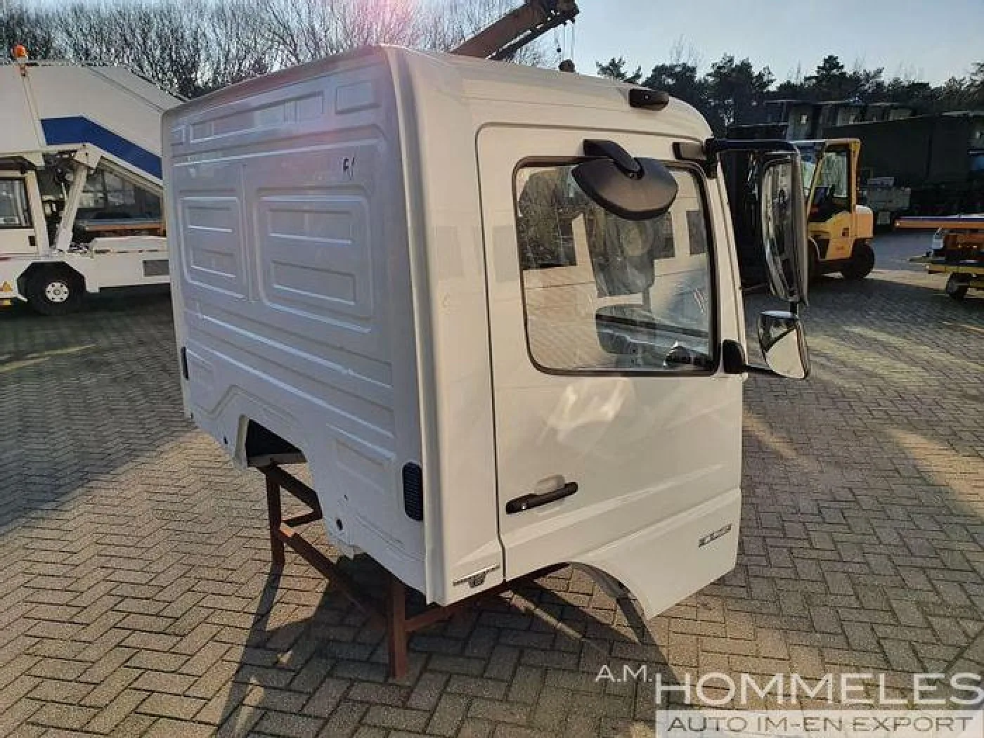Mercedes Atego Cab - 4