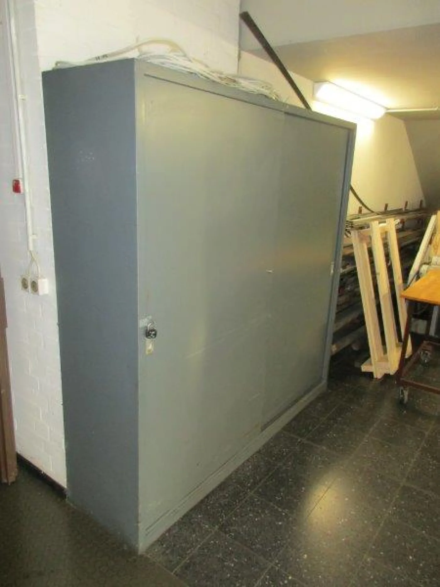 Magazin- / Schiebetürschrank UNBEKANNT unbelkannt - 4
