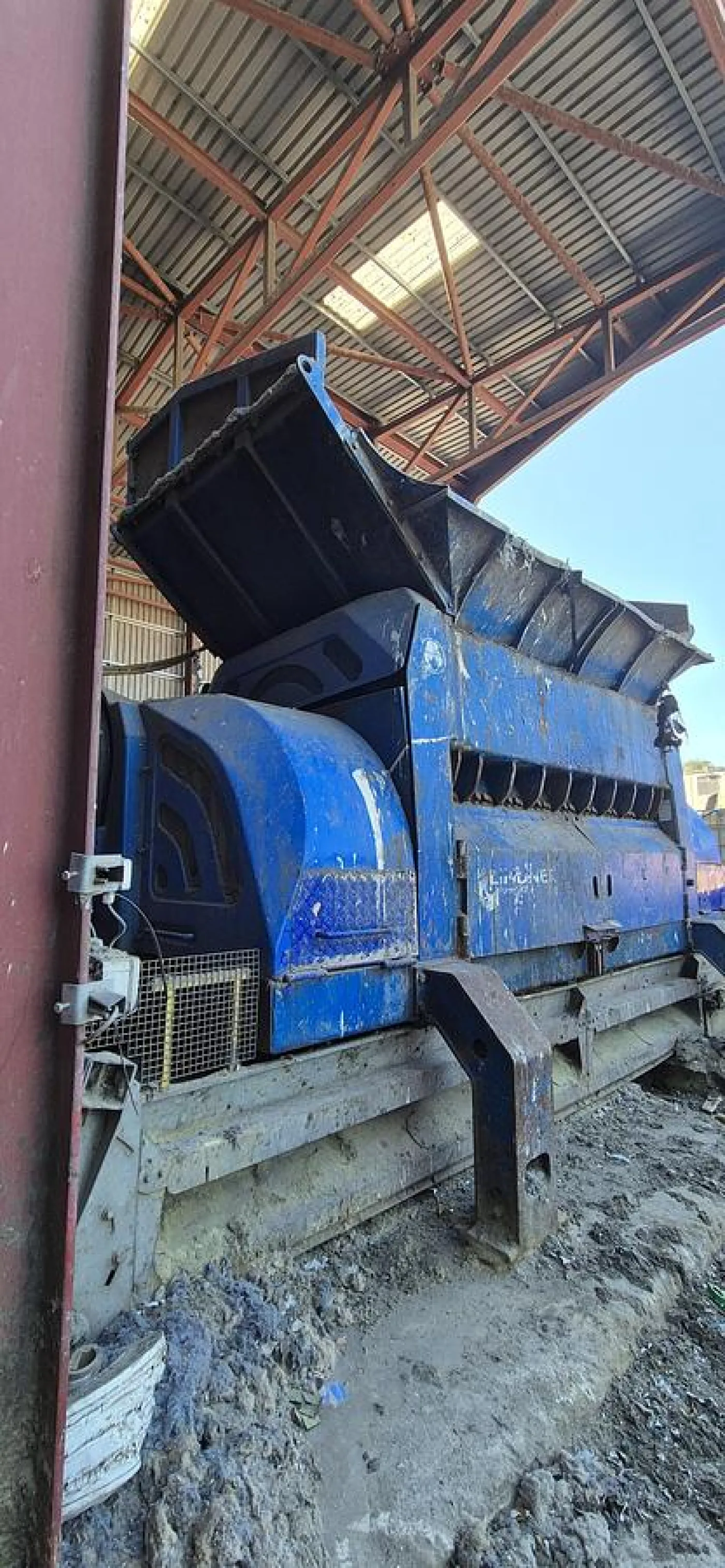2016 Lindner Polaris 2800 Single-Shaft Slow-Speed Shredder - 3