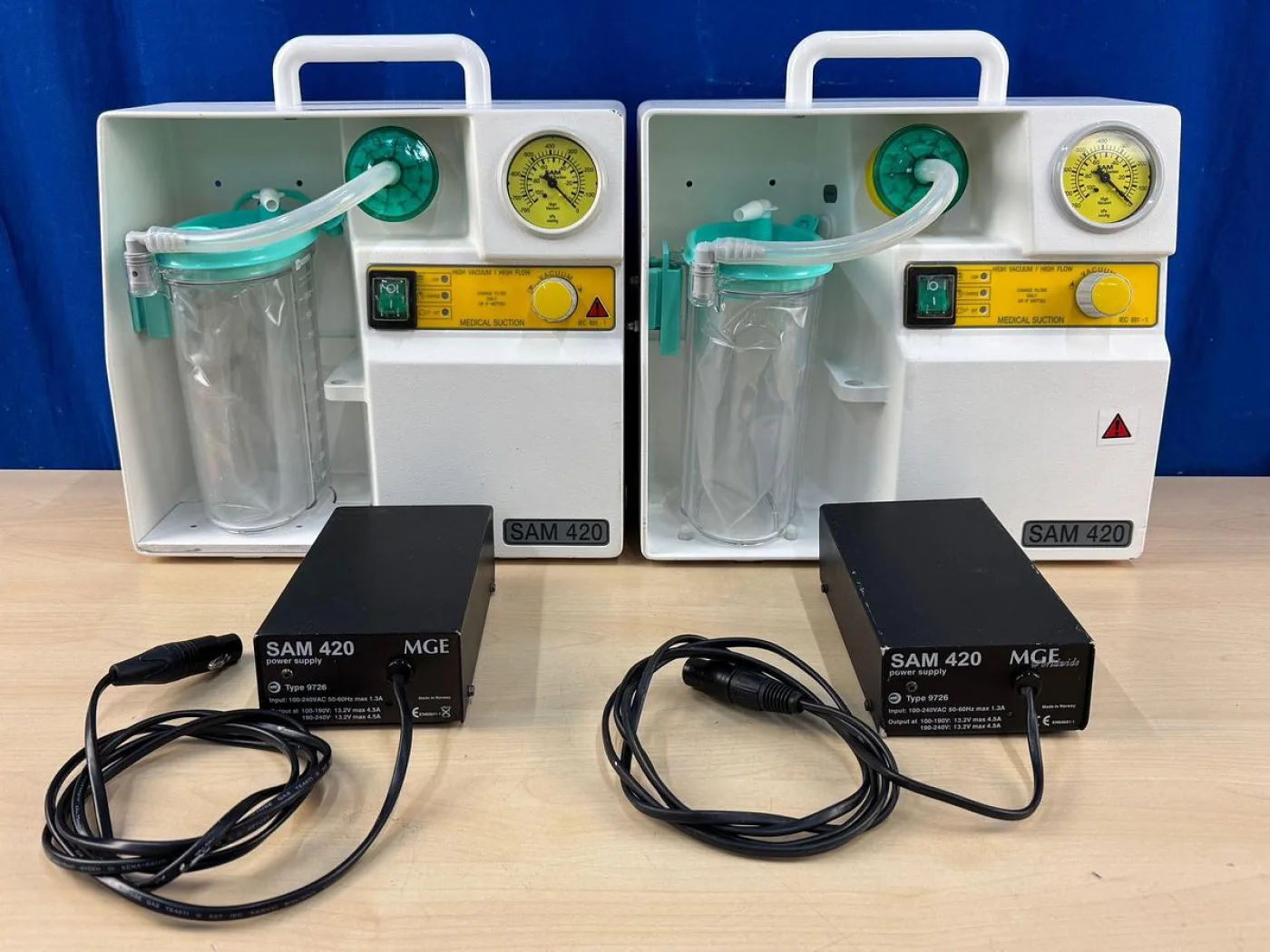 MGE Sam 420 Abbott High Flow Vacuum Pump YOM: 2005 - 1