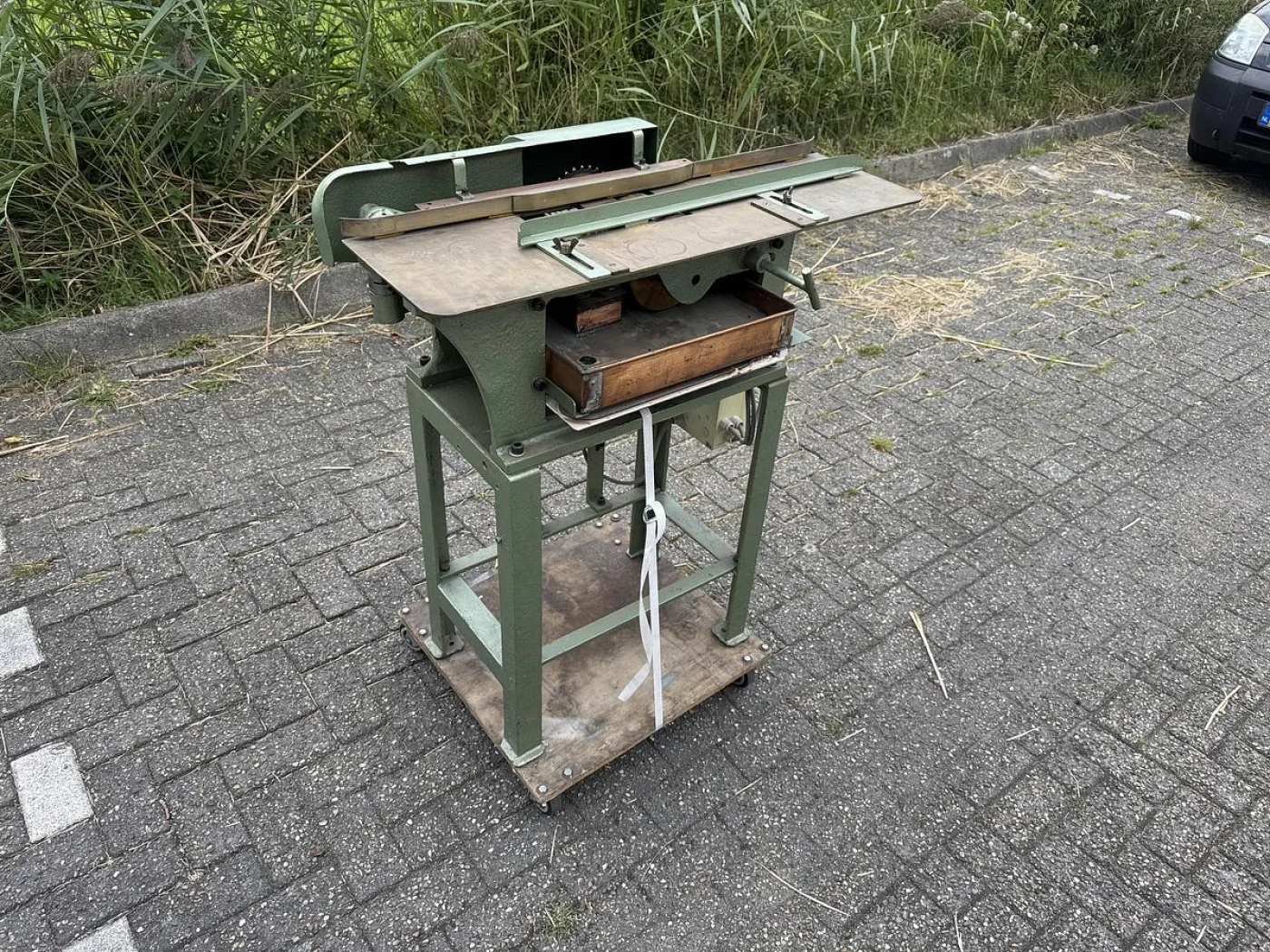 1965 Unknown Spine gluer - 1
