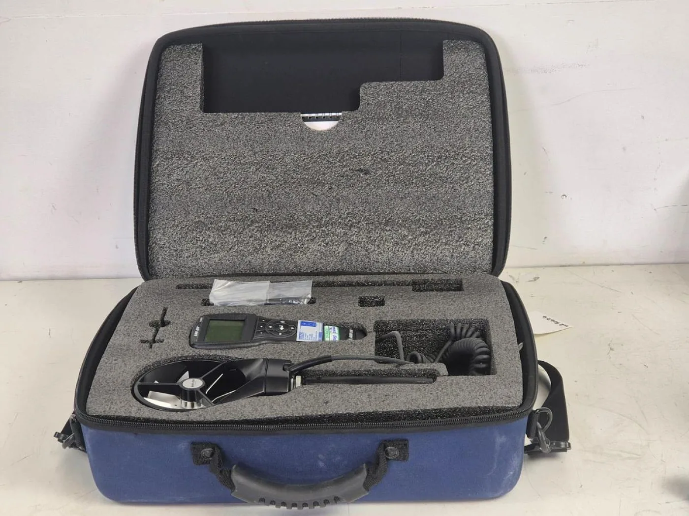 TSI Alnor LCA501 Air Velocity Meter - 1