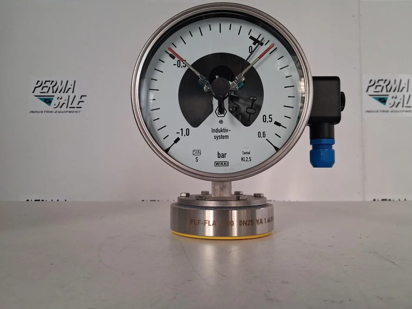 WIKA 452.50.160 Kontaktmanometer - 2