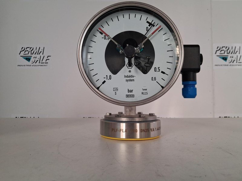 WIKA 452.50.160 Kontaktmanometer