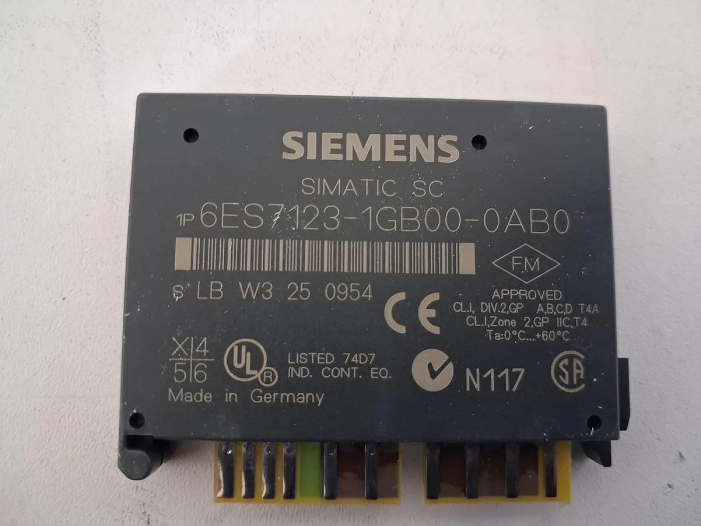 Siemens SIMATIC S7 6ES7132-1GB00-0AB0 Digital Output Modul - 1