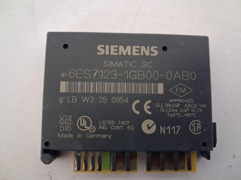Siemens SIMATIC S7 6ES7132-1GB00-0AB0 Digital Output Modul