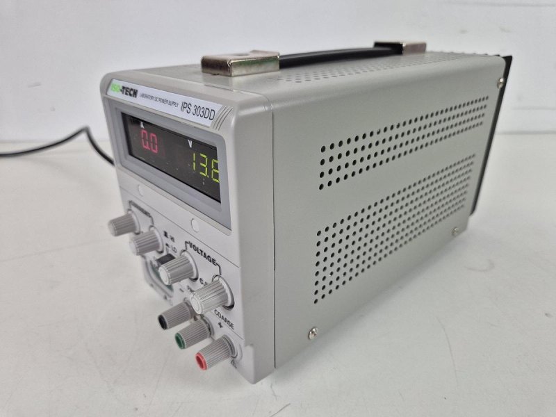Isotech IPS 303DD Power Supply